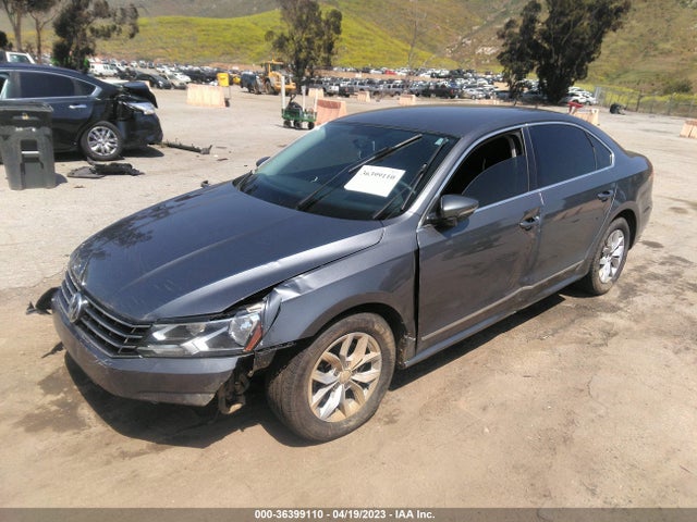 Volkswagen Passat 1.8t S 2016 1VWAT7A36GC019221 Image 2