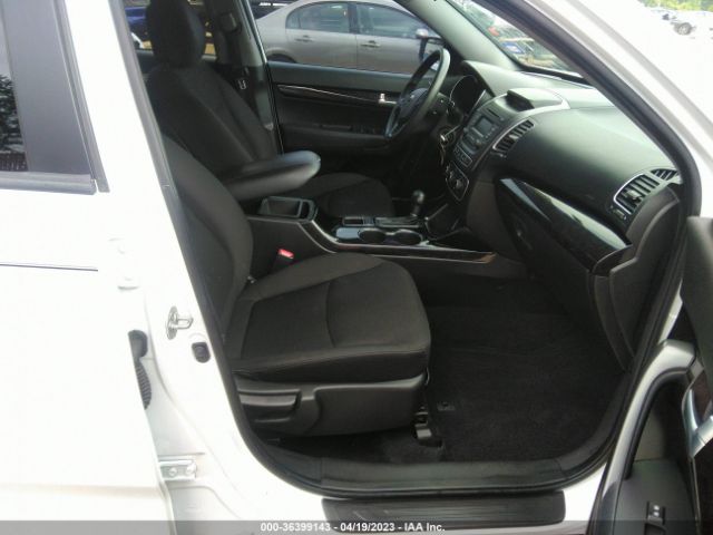 5XYKT3A6XEG428583 KIA SORENTO LX