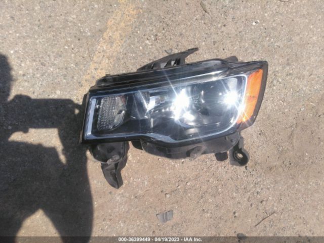 1C4RJEAG8JC149463 Jeep Grand Cherokee Laredo