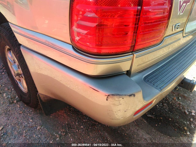 2001 LEXUS LX 470 VIN: JTJHT00WX13502638