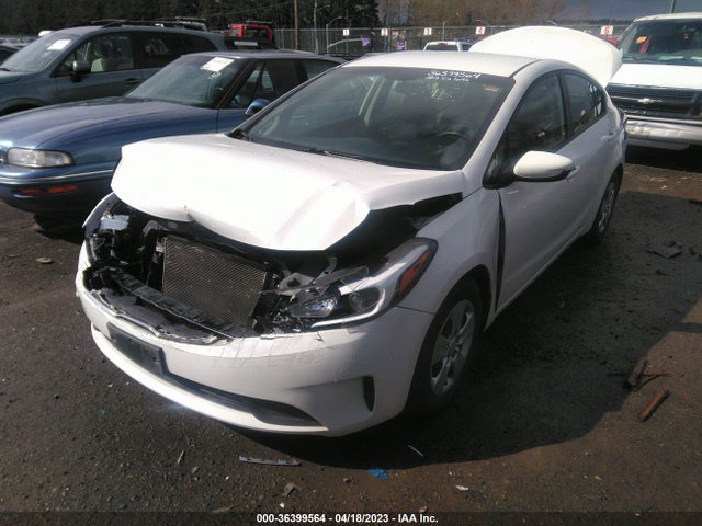 KIA FORTE LX 2018 3KPFK4A78JE256788 Image 2