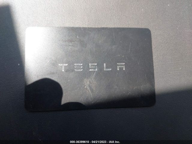 5YJ3E1EAXPF498578 Tesla MODEL 3