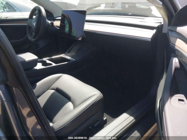 5YJ3E1EAXPF498578 Tesla MODEL 3