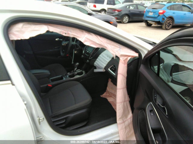 Chevrolet CRUZE LT 2018 3G1BE6SM7JS550117 Image 6