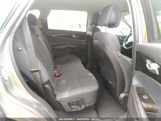 KIA SORENTO LX 2016 5XYPG4A37GG030062 Image 9