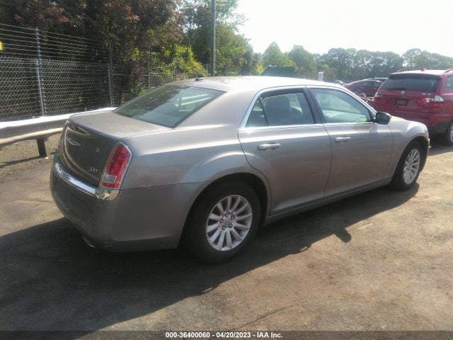 2C3CCAAG5EH263131 Chrysler 300