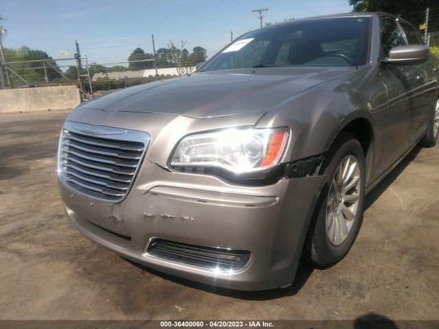 2C3CCAAG5EH263131 Chrysler 300