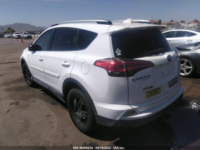 2017 TOYOTA RAV4 LE VIN: 2T3BFREV3HW579427
