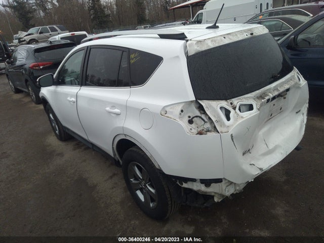 2015 TOYOTA RAV4 XLE VIN: 2T3WFREV2FW158443