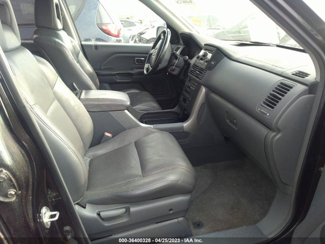 2005 HONDA PILOT EX-L VIN: 5FNYF18515B030222