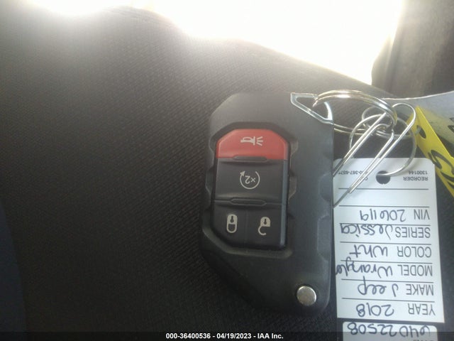 1C4HJXDN5JW206119 Jeep Wrangler Unlimited Sport S