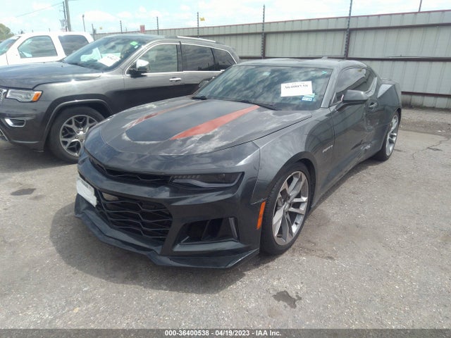 Chevrolet Camaro 2lt 2017 1G1FD1RS1H0141351 Image 2