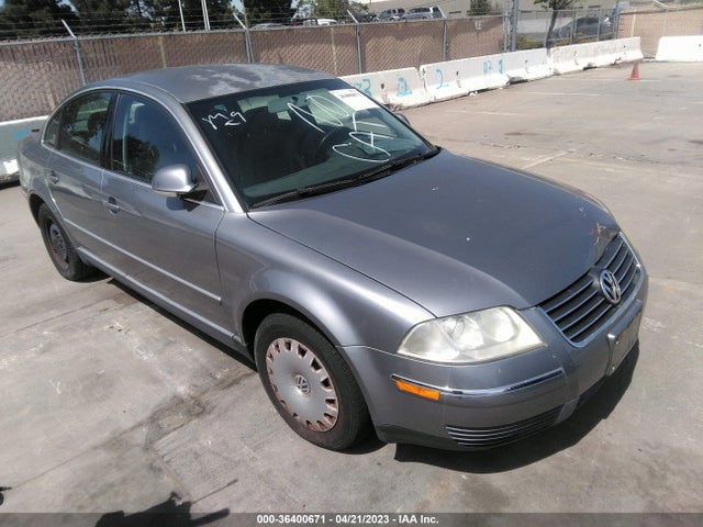 2005 VOLKSWAGEN PASSAT SEDAN GL VIN: WVWMD63B25E010125