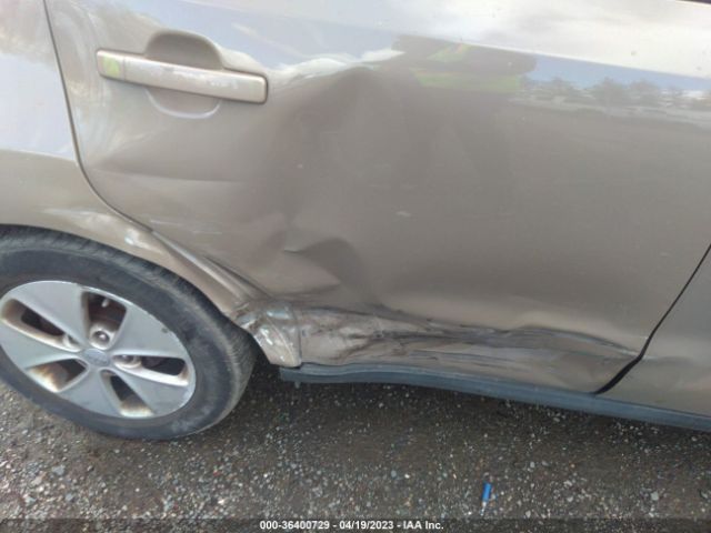 KNDJN2A22F7120786 KIA Soul Base