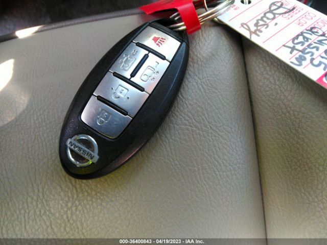 JN8AE2KP0F9127870 Nissan Quest Sv