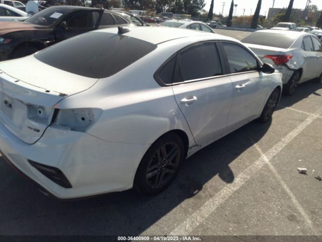 3KPF34AD2ME411181 KIA Forte Gt-line