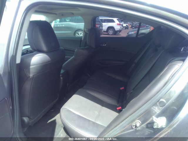 19UDE2F77JA000173 Acura Ilx W