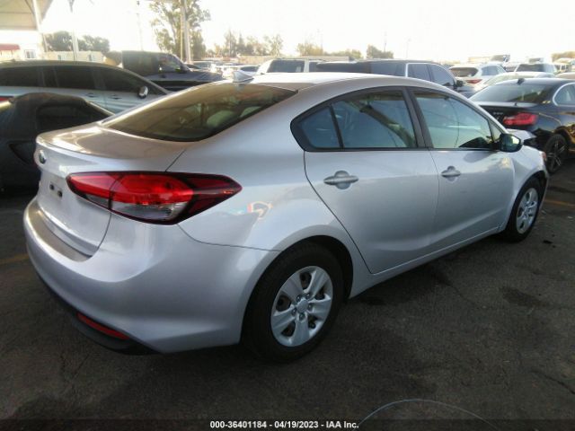 3KPFK4A77HE120534 KIA FORTE LX