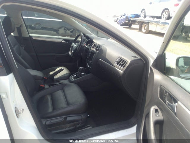 3VWDB7AJ9JM226528 Volkswagen Jetta 1.4t