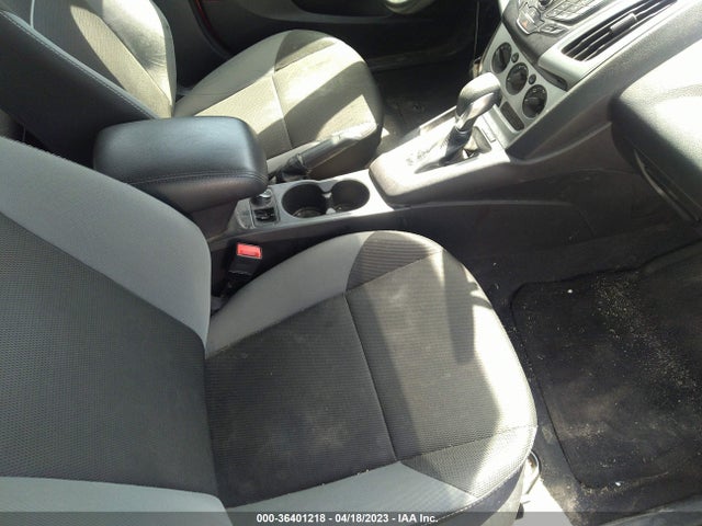Ford FOCUS SE 2014 1FADP3K26EL287031 Image 5