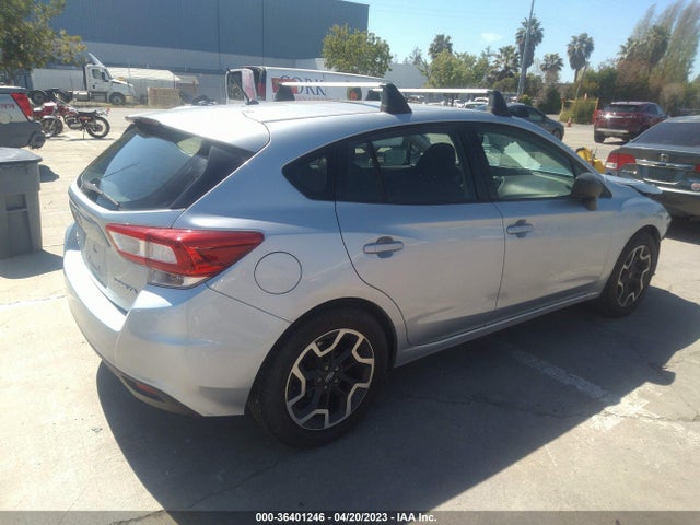 4S3GTAA65J3700675 Subaru Impreza
