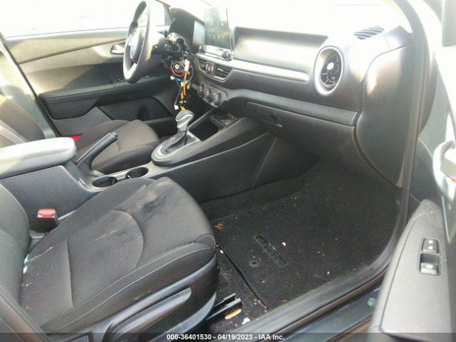 3KPF24AD5ME287037 KIA Forte Lxs