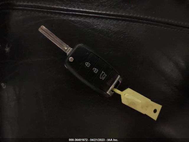 KNDMB5C1XG6176137 KIA SEDONA LX