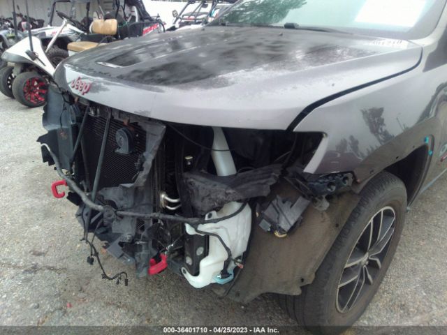 1C4RJFLG6HC612875 Jeep Grand Cherokee Trailhawk