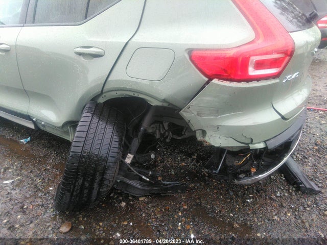 2022 Volvo XC40, VIN: YV4ED3UB0N2759134