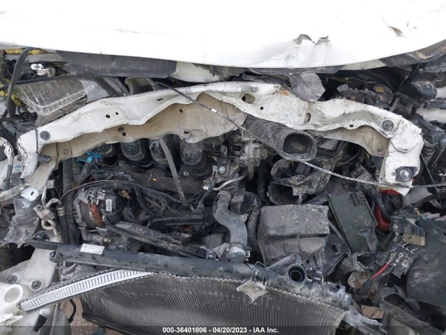 Honda FIT LX 2017 3HGGK5H50HM713576 Image 10