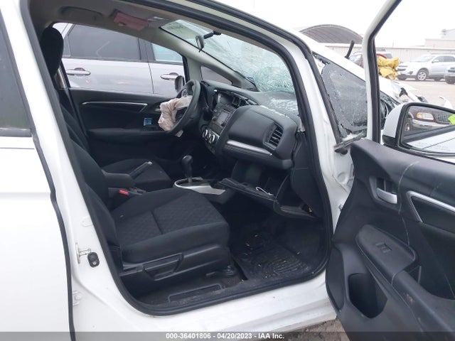 Honda FIT LX 2017 3HGGK5H50HM713576 Image 5