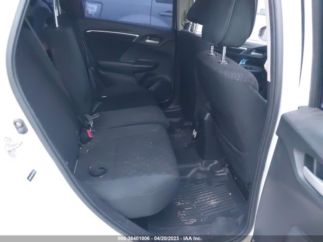 Honda FIT LX 2017 3HGGK5H50HM713576 Image 8
