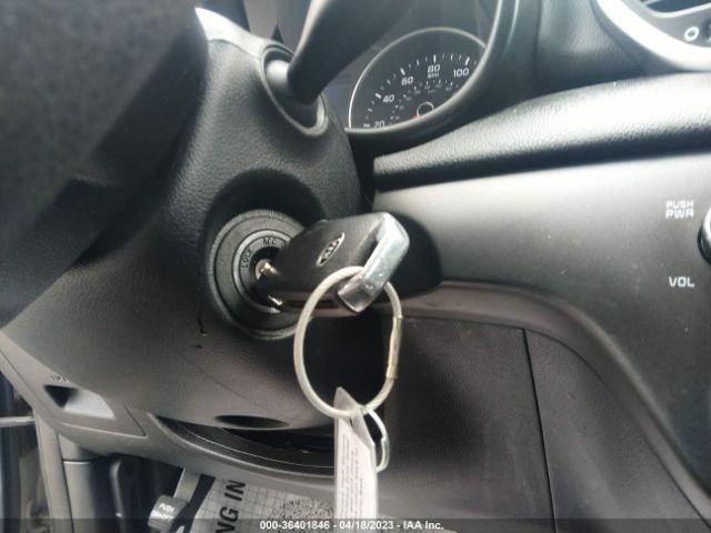 KNDPMCAC5M7864083 KIA Sportage Lx