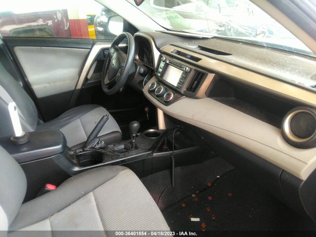 Toyota RAV4 LE 2015 JTMZFREVXFD080679 Image 7