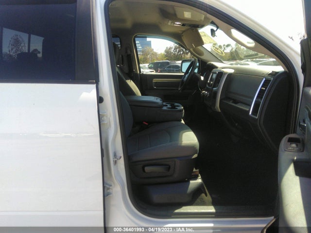 1C6RR6GG0HS768930 RAM 1500 Slt