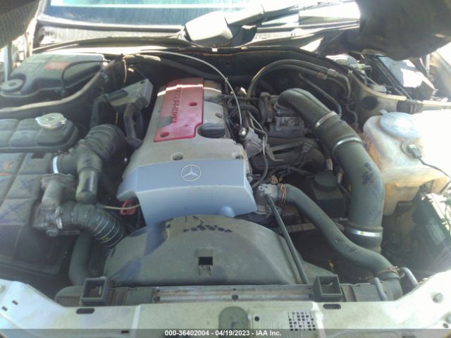 1999 MERCEDES-BENZ C-CLASS WDBHA24G8XA743771 Photo 9