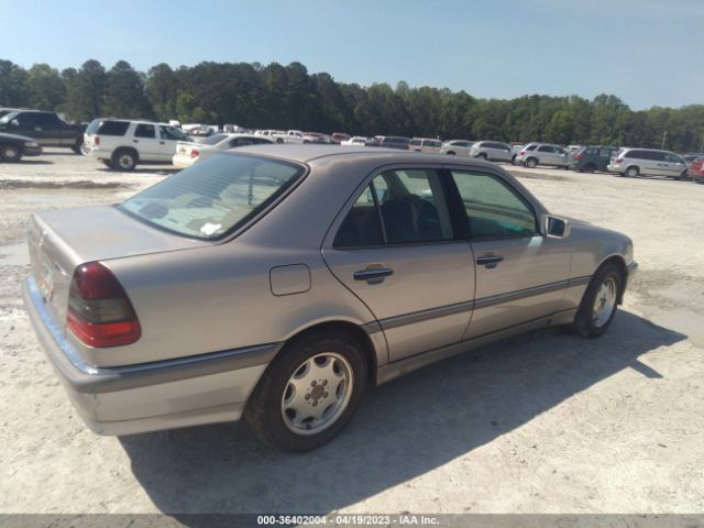 1999 MERCEDES-BENZ C-CLASS WDBHA24G8XA743771 Photo 3