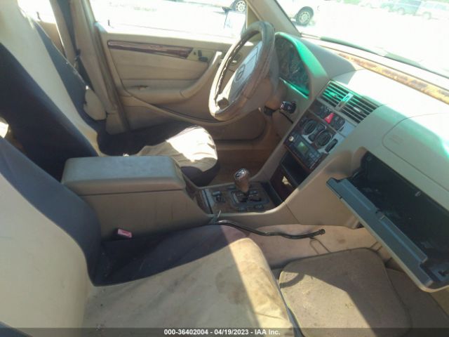 1999 MERCEDES-BENZ C-CLASS WDBHA24G8XA743771 Photo 4