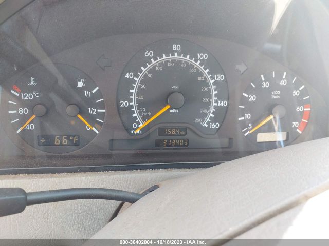 1999 MERCEDES-BENZ C-CLASS WDBHA24G8XA743771 Photo 6