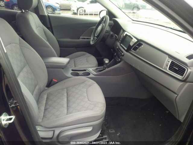 KNDCB3LC1K5239755 KIA NIRO LX