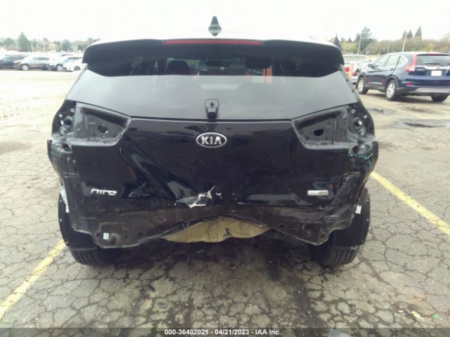 KNDCB3LC1K5239755 KIA NIRO LX