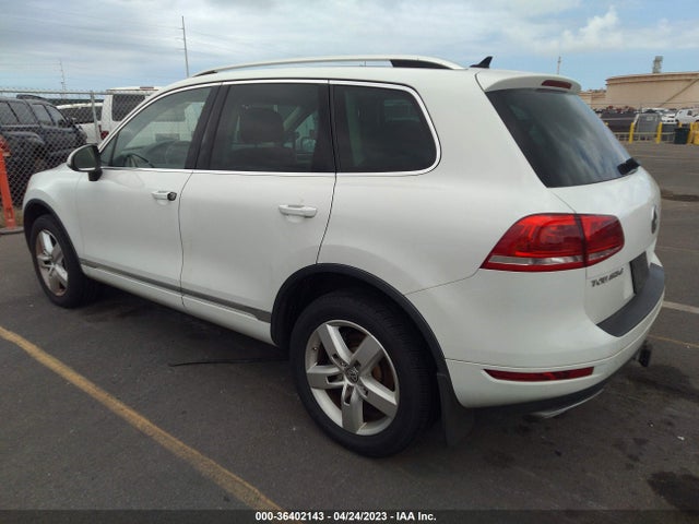 WVGEP9BP0ED011267 Volkswagen Touareg Lux