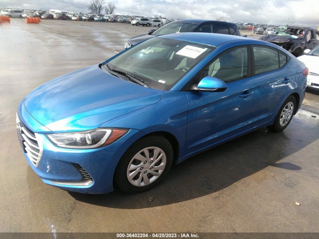 Hyundai ELANTRA SE 2017 5NPD74LFXHH095881 Image 2