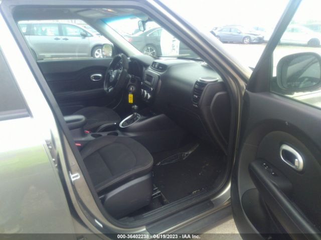 KNDJN2A2XG7374117 KIA Soul Base
