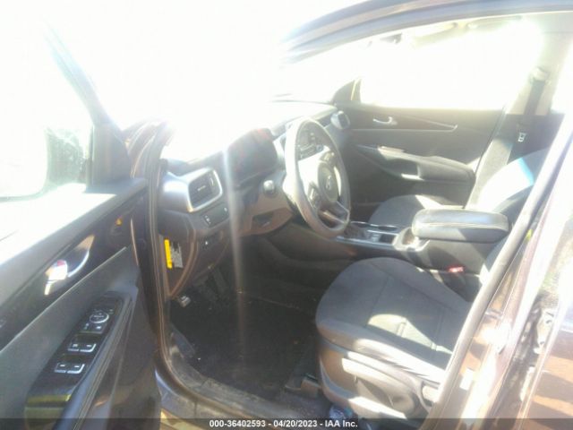 5XYPG4A39GG037403 KIA SORENTO LX