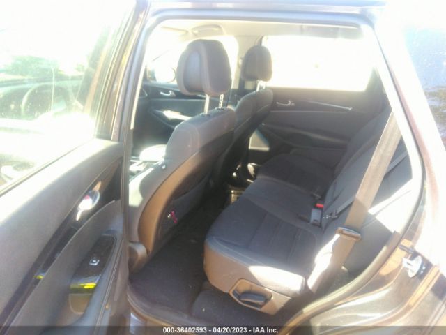 5XYPG4A39GG037403 KIA SORENTO LX