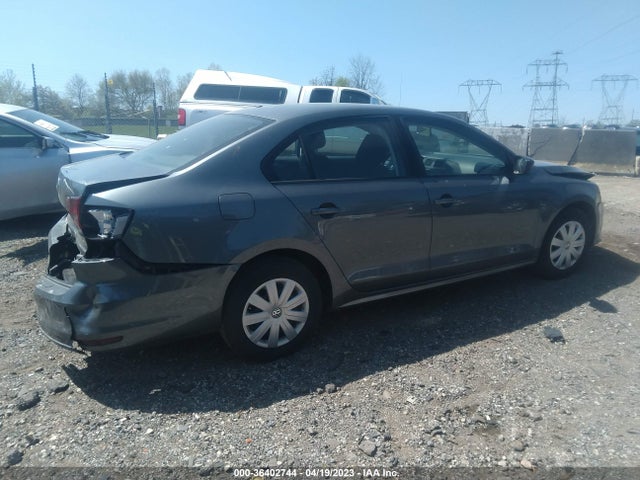 3VW267AJ9GM390334 Volkswagen Jetta Sedan 1.4t S