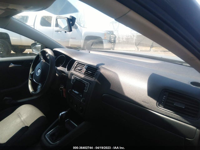 3VW267AJ9GM390334 Volkswagen Jetta Sedan 1.4t S