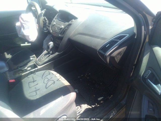 Ford FOCUS SE 2016 1FADP3K25GL269946 Image 5