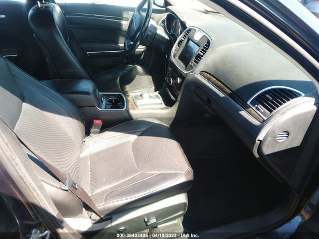 2C3CCAEG5HH567851 Chrysler 300 300c